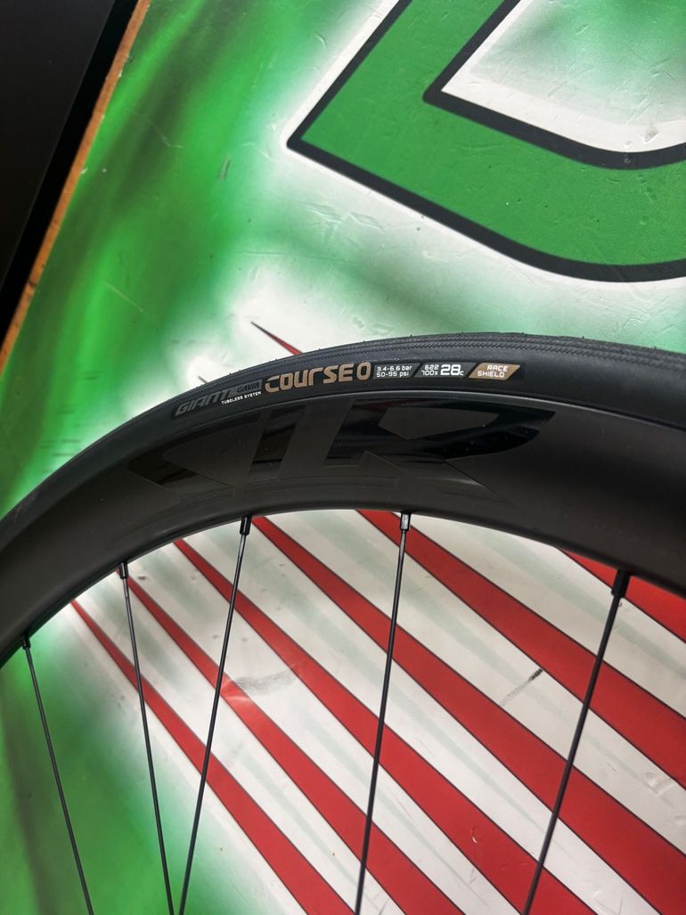 Used Giant Tcr Shimano 105 Di2 2026 Road & Gravel, Gris claro — image 8 of 13