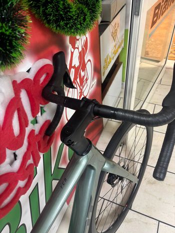 Used Giant Tcr Shimano 105 Di2 2026 Road & Gravel, Gris claro — image 11 of 13