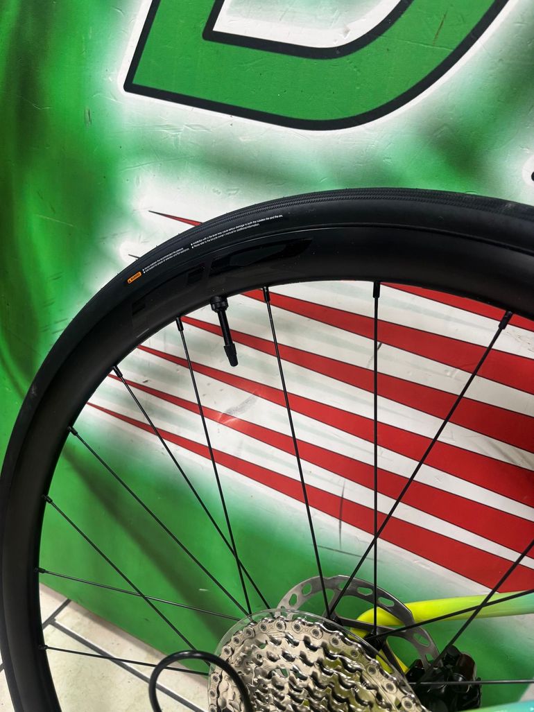 Used Giant Tcr Shimano 105 2026 Road & Gravel, Blue — image 5 of 12