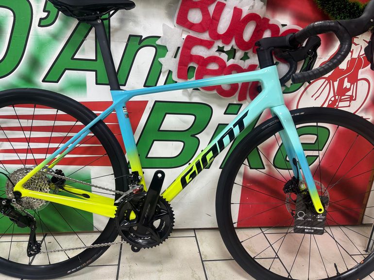 Used Giant Tcr Shimano 105 2026 Road & Gravel, Blue — image 1 of 12