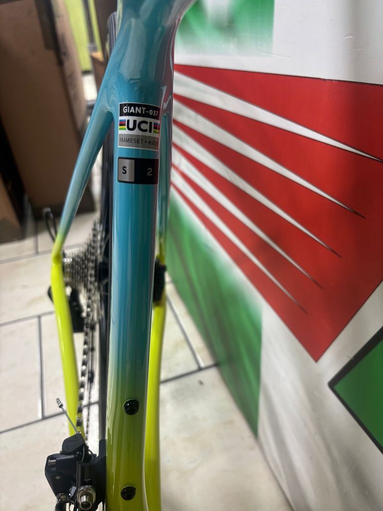 Used Giant Tcr Shimano 105 2026 Road & Gravel, Blue — image 12 of 12