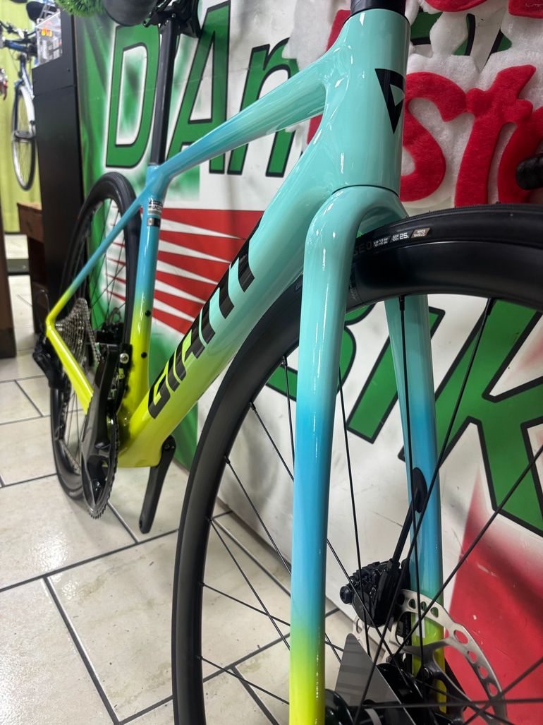 Used Giant Tcr Shimano 105 2026 Road & Gravel, Blue — image 6 of 12