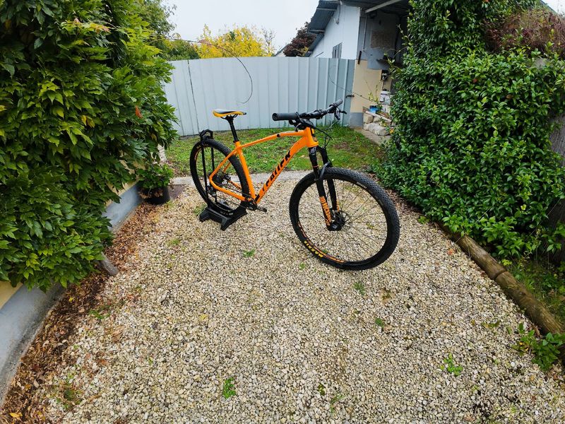 Used Mondraker CHRONO DC R 2023 2023 MTB