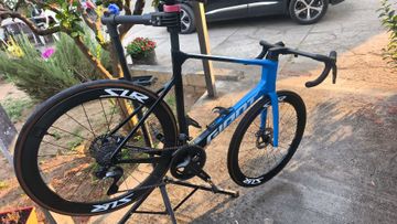 Giant Propel Advanced Pro 0 2024 2024 Road & Gravel usato, Blu — immagine 3 di 9