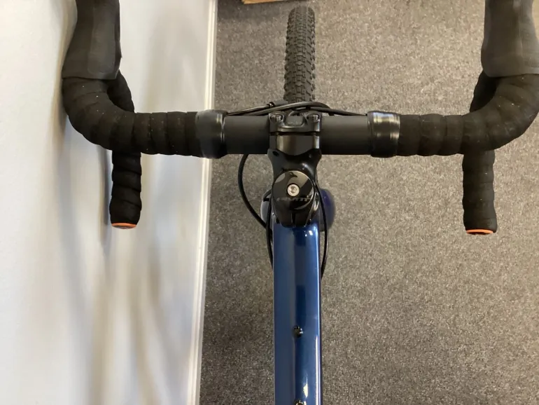 Used Pivot Pivot Vault Carbon SRAM Force 2022 Road & Gravel, Blue — image 7 of 11
