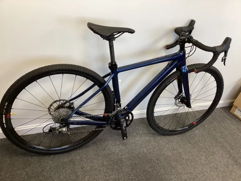 Used Pivot Pivot Vault Carbon SRAM Force 2022 Road & Gravel, Blue — image 3 of 11