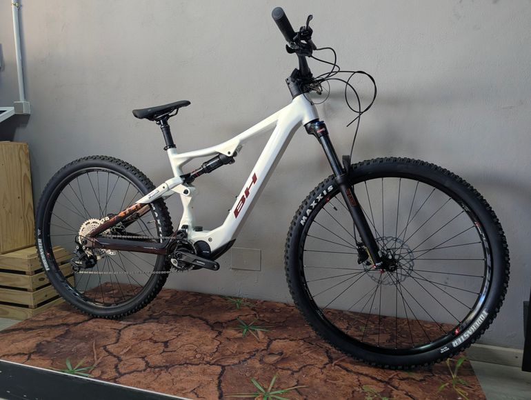 Used BH ILYNX+ SL TRAIL 7.9 2026 Mountainbike, Blanco — image 3 of 8