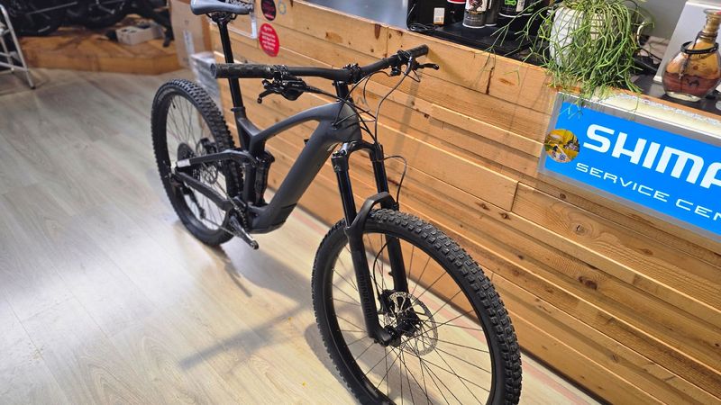 Tweedehands Trek Fuel EXe 5 2025 2025 Mountainbike — afbeelding 3 van 3