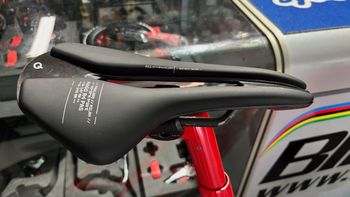 Used Trek Domane Shimano Dura Ace 2021 Road & Gravel — image 2 of 8