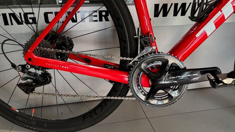 Used Trek Domane Shimano Dura Ace 2021 Road & Gravel — image 4 of 8