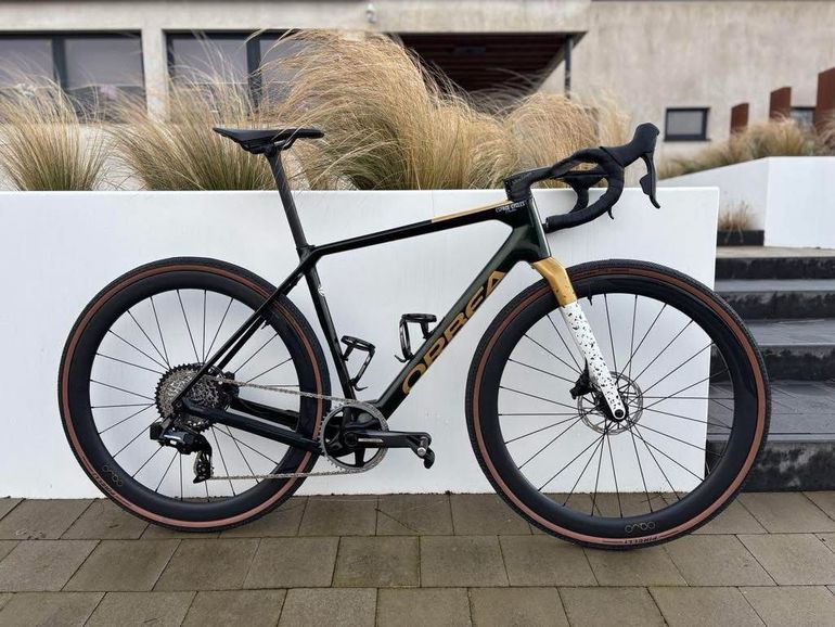 Used Orbea Terra Em21 2025 Road & Gravel, Verde — image 1 of 4