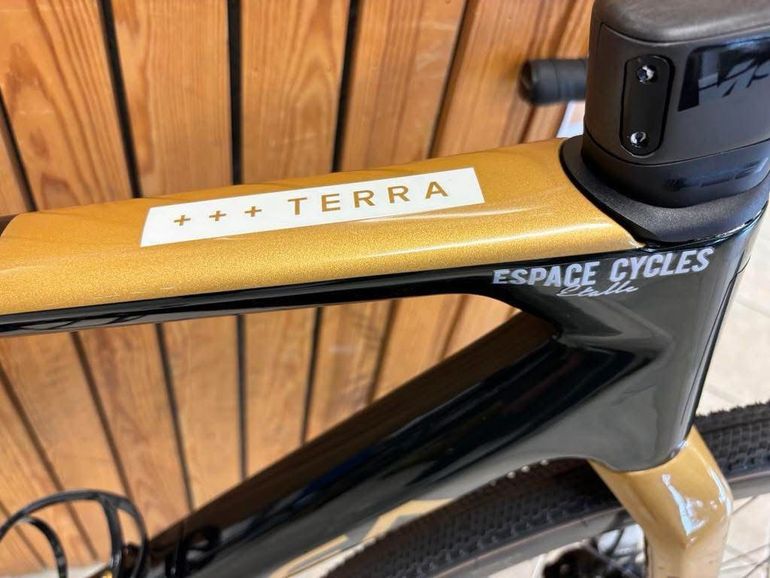 Used Orbea Terra Em21 2025 Road & Gravel, Verde — image 2 of 4