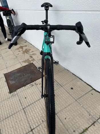 Used Vitoria Nyx Ultralight 2023 Road & Gravel, Green — image 2 of 18