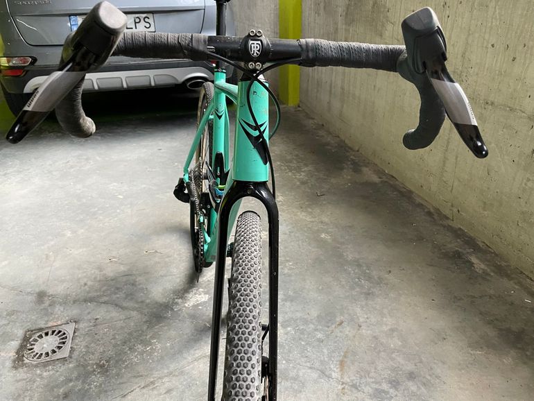 Used Vitoria Nyx Ultralight 2023 Road & Gravel, Green — image 5 of 18