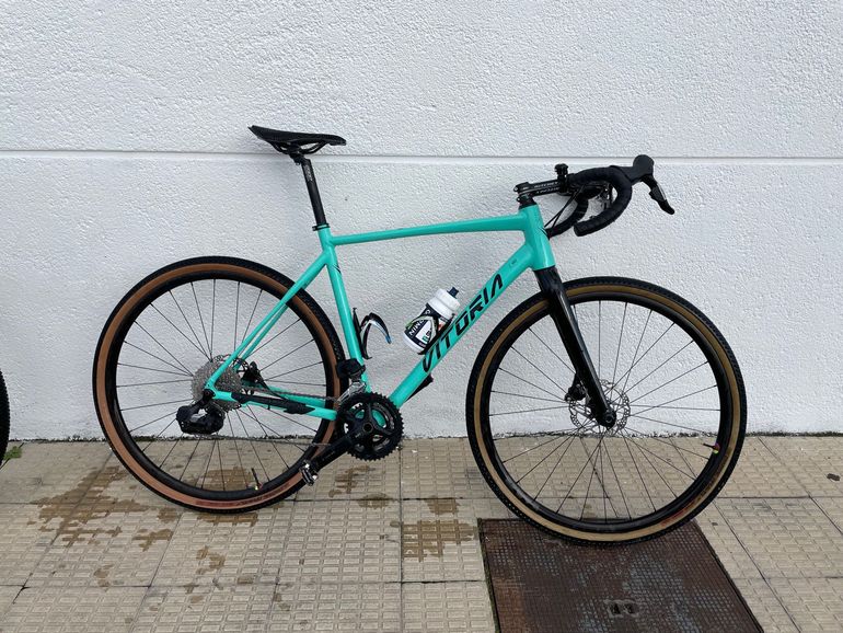 Used Vitoria Nyx Ultralight 2023 Road & Gravel, Green — image 1 of 18