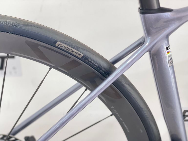 Used Giant TCR Advanced Pro 0 Di2 2025 2025 Road & Gravel, Gris claro — image 3 of 8