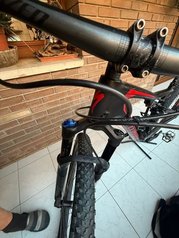 Used Specialized Epic SRAM GX Eagle AXS 2018 Mountainbike, Black — image 8 of 20