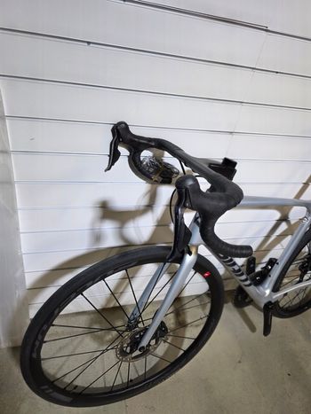 Used Giant Tcr Advanced SL 2023 Custom 2023 Road & Gravel — image 3 of 10