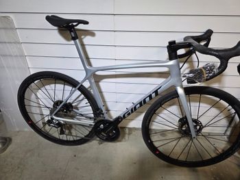 Used Giant Tcr Advanced SL 2023 Custom 2023 Road & Gravel — image 6 of 10