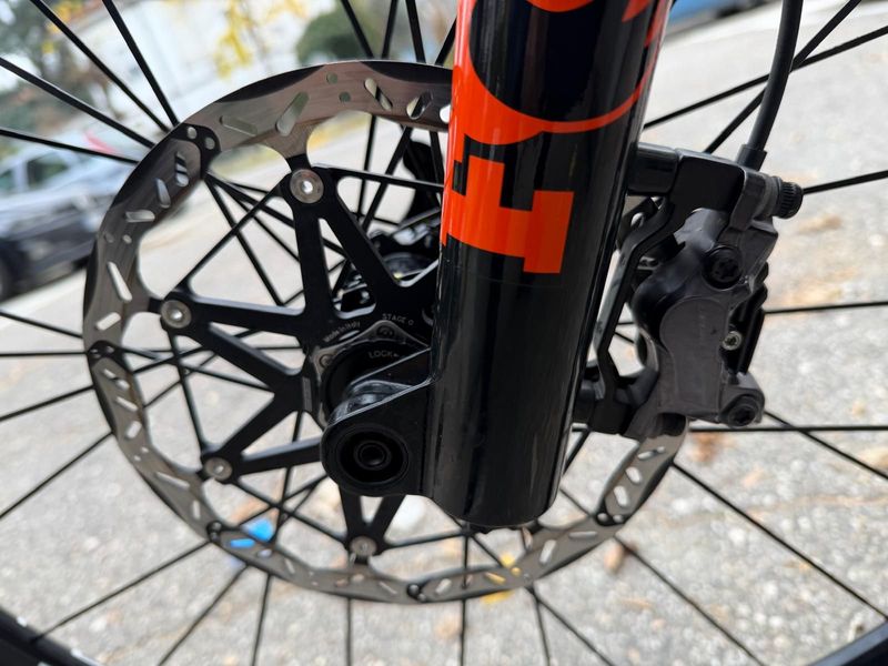 Brugt Orbea RISE M-TEAM 2022 2022 Mountainbike — billede 5 af 10