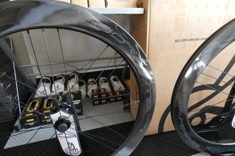 Used Trek Madone SLR 9 Gen 7 2024 Frameset 2024 Road & Gravel, Black — image 15 of 18