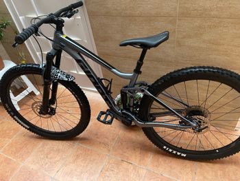 Used Giant Stance 2023 2023 Mountainbike, Black — image 7 of 10