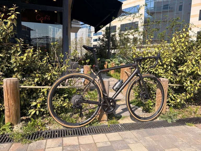 Used Specialized S-Works Aethos – Shimano Dura-Ace Di2 2022 2022 Road & Gravel, Black — image 2 of 8