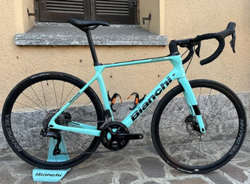 Bianchi, Infinito XE 105 Di2 2024