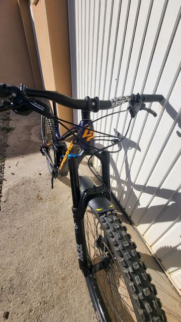 Gebrauchtes Lapierre Spicy CF 6.9 2022 2022 Mountainbike, Violett, 29 — Bild 3 von 4