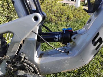 Santa Cruz Heckler SRAM Rival eTap AXS 2024 Mountainbike d'occasion — image 5 sur 10