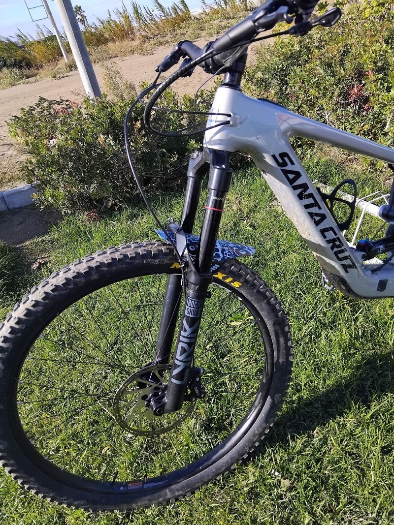 Santa Cruz Heckler SRAM Rival eTap AXS 2024 Mountainbike d'occasion — image 9 sur 10