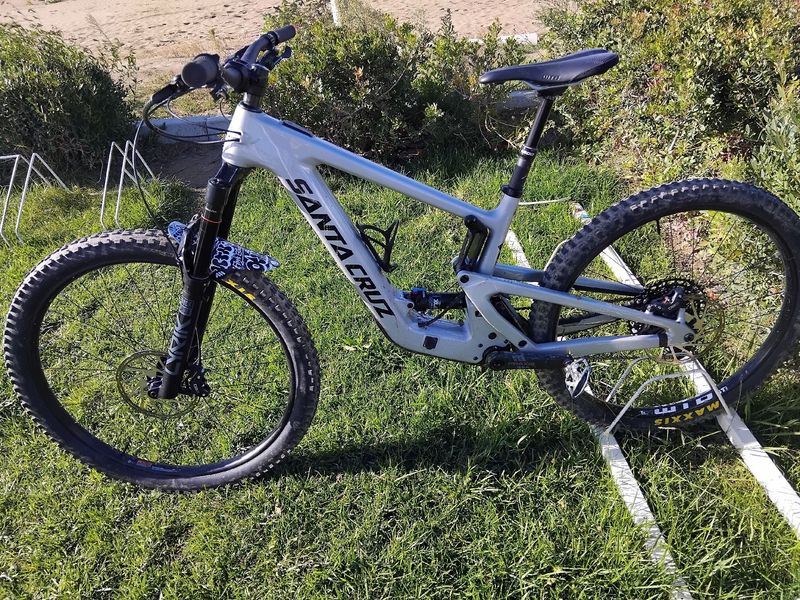 Santa Cruz Heckler SRAM Rival eTap AXS 2024 Mountainbike d'occasion — image 8 sur 10