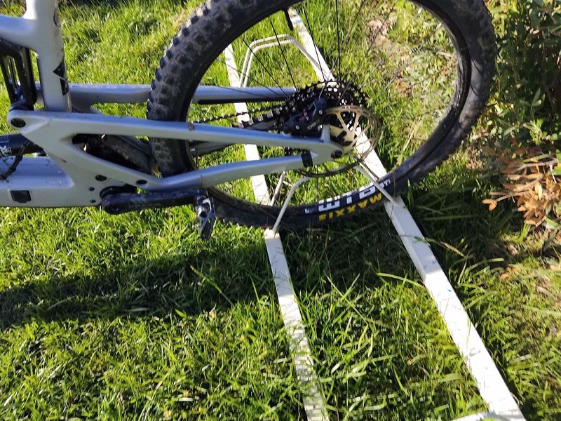 Santa Cruz Heckler SRAM Rival eTap AXS 2024 Mountainbike d'occasion — image 10 sur 10