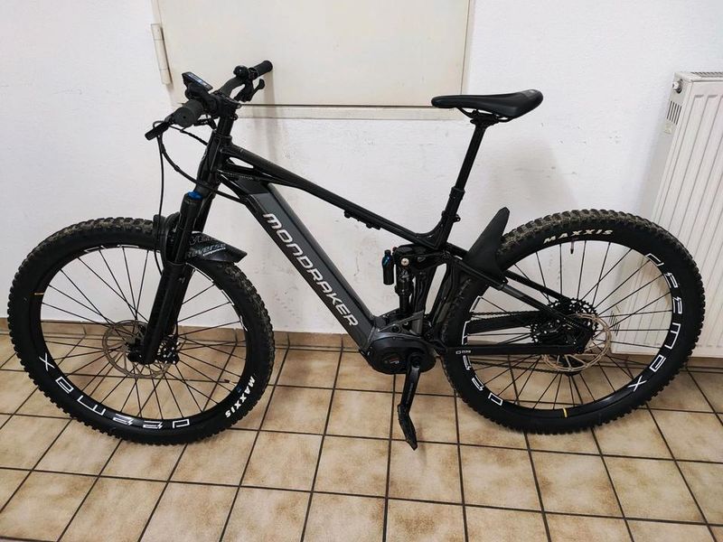Used Mondraker Crafty R 2022 M Grau-schwarz E-MTB Fully 2022 MTB