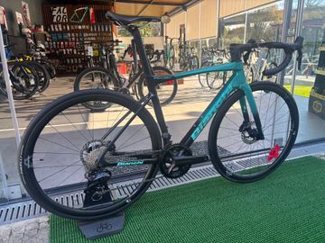 Used Bianchi Specialissima Comp Ultrega 2025 Road & Gravel