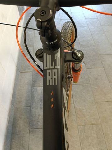 Gebrauchtes KTM Ultra Fan 2023 Mountainbike, Schwarz — Bild 5 von 9