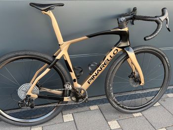 Pinarello, GREVIL F7 - CAMPAGNOLO EKAR 2023