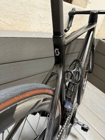 Gebrauchtes Scott Addict RC Ultimate 2020 Road & Gravel, Schwarz — Bild 11 von 22