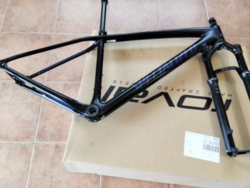 Used Specialized Epic HT Pro Frameset 2018 Mountainbike, Black — image 2 of 6