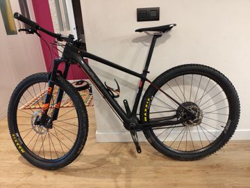 Gebrauchtes CUBE ELITE C:62 Pro 29 2017 2017 Mountainbike, Schwarz, 29 — Bild 1 von 8