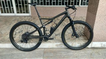 Used Specialized Epic Expert EVO 2019 2019 Mountainbike, Light Gray, 29 — image 1 of 10