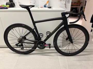 Used Specialized Tarmac SRAM Force eTap AXS 2025 Road & Gravel
