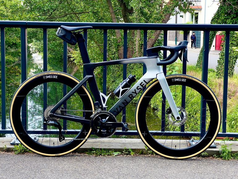 Used Van rysel RCR-F Pro Gris 2025 Road & Gravel, Grigio chiaro — image 2 of 3