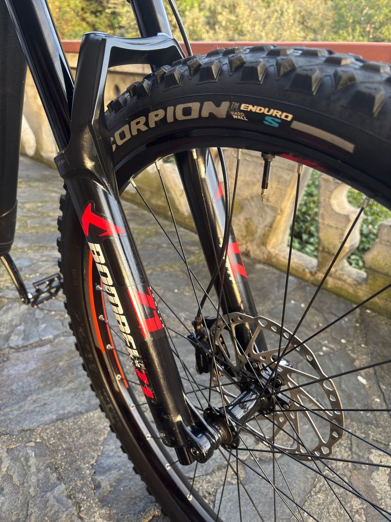 Used Giant Trance X 2 2022 2022 Mountainbike, Black, 27.5 — image 7 of 24