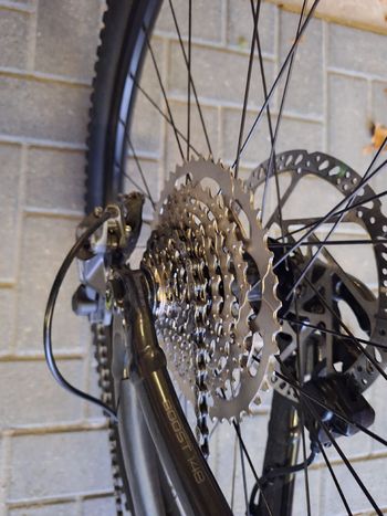 Used Trek Trek Power Fly 3 2023 Mountainbike — image 5 of 7