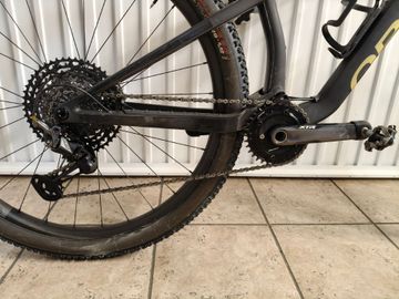 Brugt Orbea OIZ M-TEAM 2023 2023 Mountainbike — billede 3 af 10