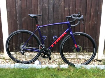 Gebrauchtes Trek Domane Other Campagnolo 2023 Road & Gravel, Violett — Bild 2 von 5