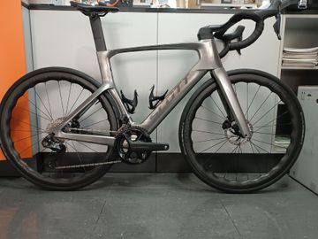Brugt Scott Foil Shimano Ultegra Di2 2025 Road & Gravel — billede 4 af 8
