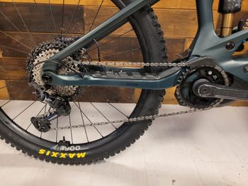 Used Orbea WILD M-TEAM 2025 2025 Mountainbike, Green, 29 — image 3 of 3