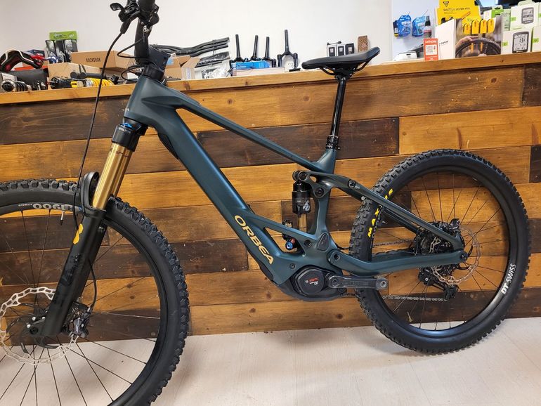 Used Orbea WILD M-TEAM 2025 2025 Mountainbike, Green, 29 — image 2 of 3